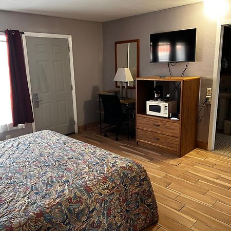 River Forest Inn Белтон Экстерьер фото