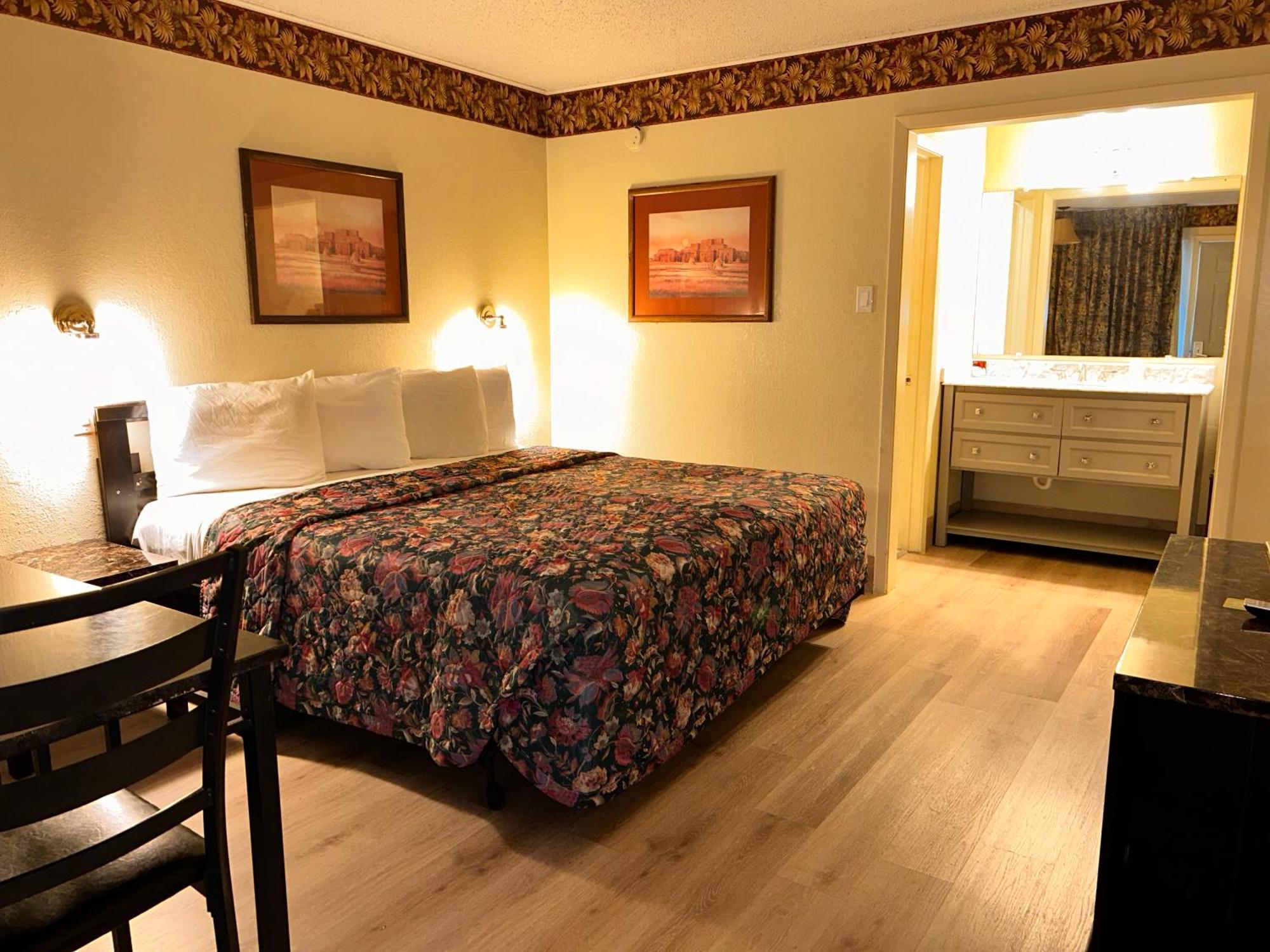 River Forest Inn Белтон Экстерьер фото